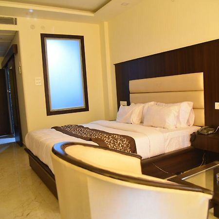 Roorkee Hotel Castle View מראה חיצוני תמונה